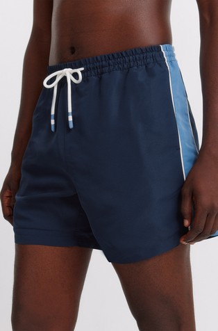 Contrast tape V-shaped swimwear