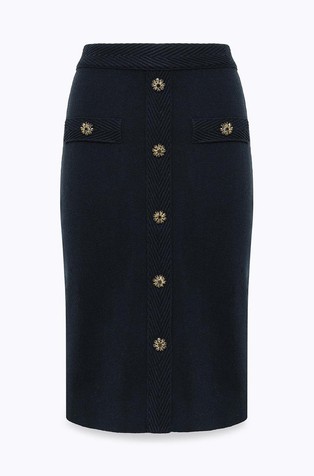 Pleteno krilo z dekorativnimi gumbi