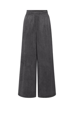 Wide trousers in lyocell-viscose mix
