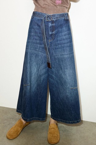 Re-Edit bermuda fit jeans with matching shopper