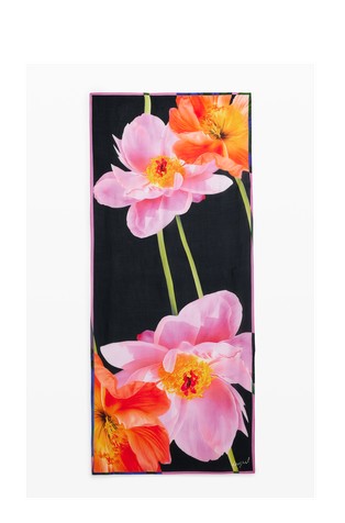 Viscose scarf with floral print