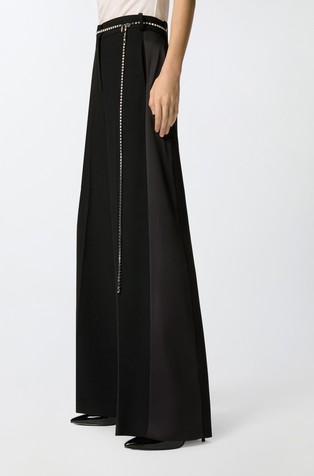Wide trousers with jewel belt