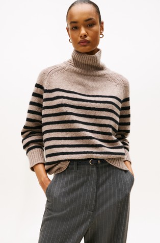 Relaxed fit pleten pulover s puli ovratnikom