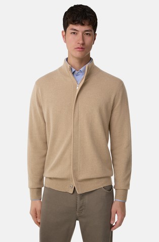 Pletena jopa iz volne in kašmirja