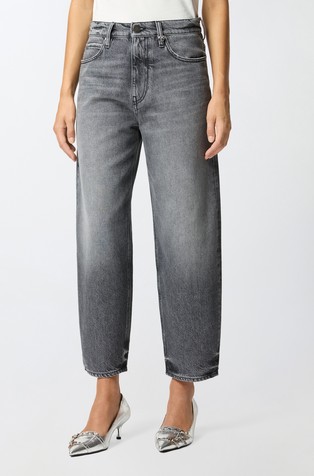 Barrel fit jeans with washed effect