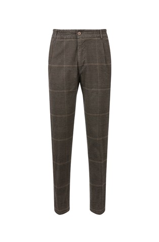 Slim fit chino hlače z gubama