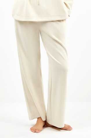 Trenirka iz viskozne mešanice s širokimi hlačnicami