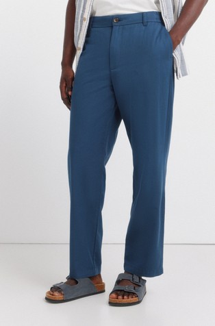 Relaxed fit chinos