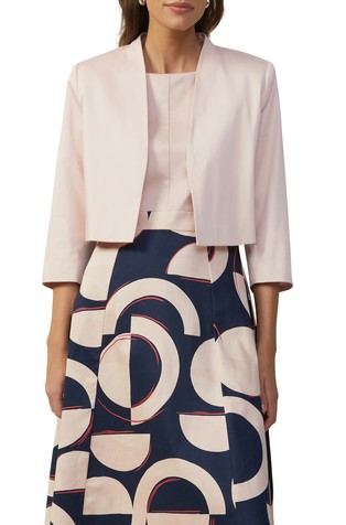 Cropped blazer with 3/4-length sleeves
