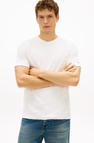 Majica s kratkimi rokavi in žakarskim vzorcem zastavic