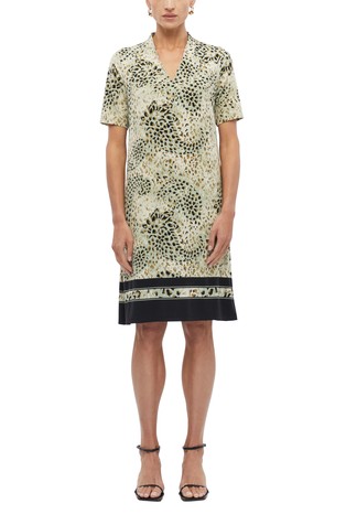 Dress with an all-over print and contrasting details
