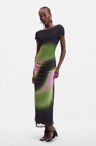Long short-sleeved tulle dress