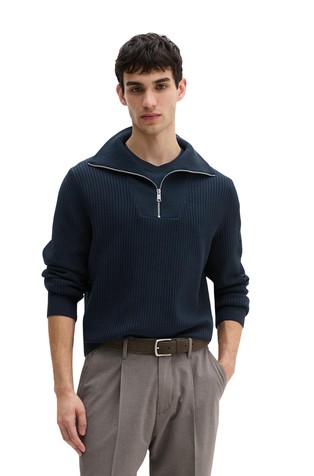 Rebrasto pleten pulover z delno zadrgo iz organskega bombaža