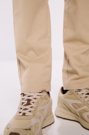 SPRINGFIELD Slim fit hlače iz bombažne tkanine z mikrostrukturo Bež - Beige 6