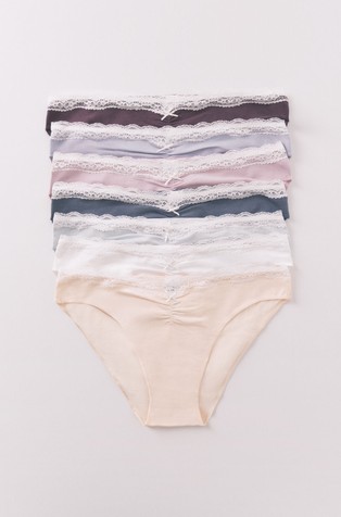 Pack of 7 classic lace and bow or tie panties