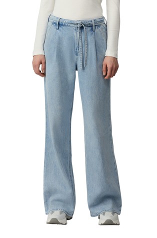 Wide leg jeans with tie belt