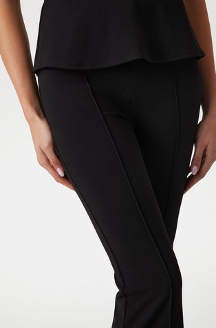 GUESS Zvončaste hlače z visokim pasom Črna - Black 3