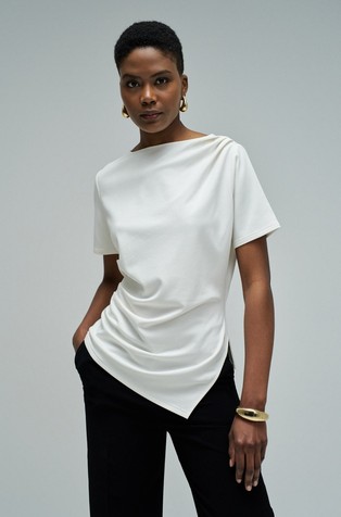 Asymmetrical T-shirt with gathering