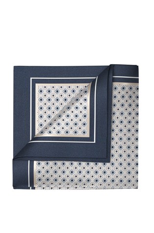 Pocket square in silk