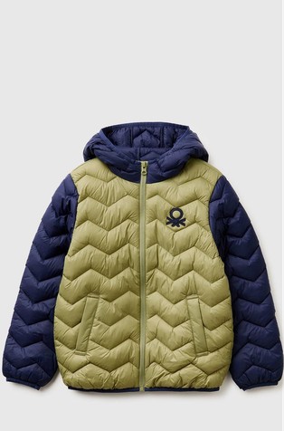 Prešita bunda s kapuco