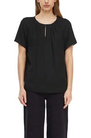 Short-sleeved blouse in crêpe chiffon with gathering