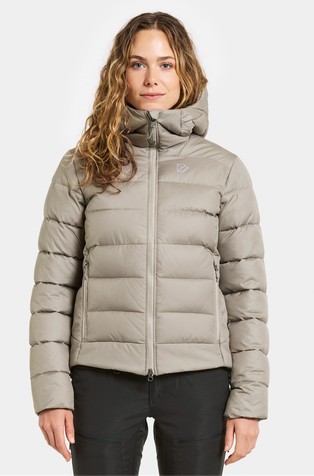 Tejla prešita bunda s kapuco