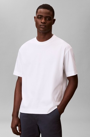 Relaxed fit bombažna majica s kratkimi rokavi