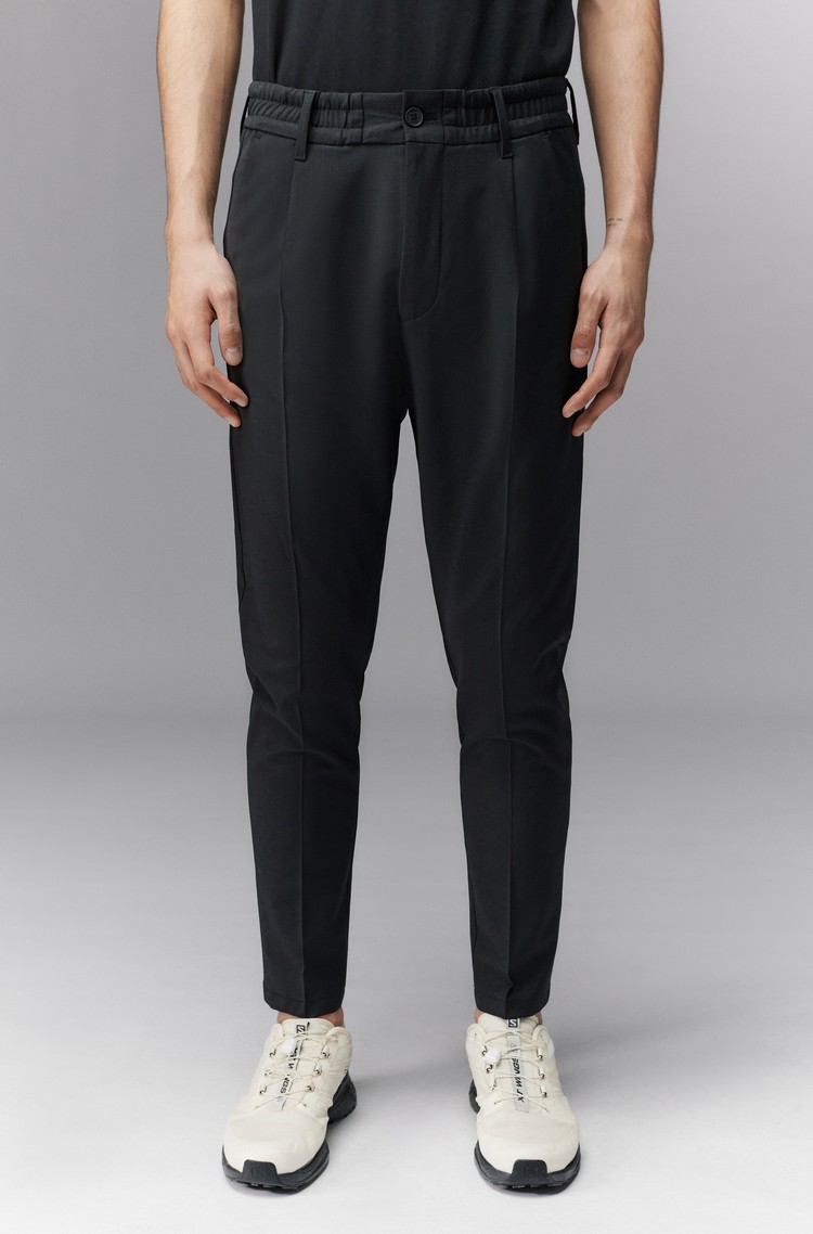 DRYKORN Relaxed fit trousers with pleats in stretch wool blend Black 