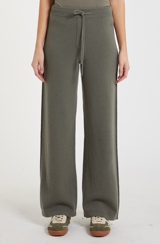 Monochrome pletene hlače