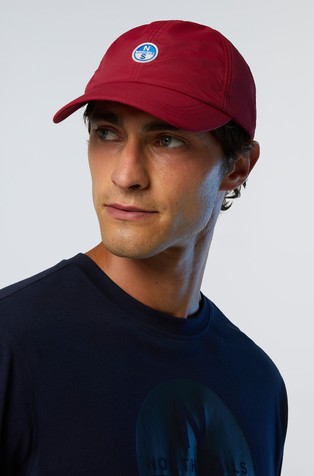 Kapa s šiltom iz reciklirane tkanine