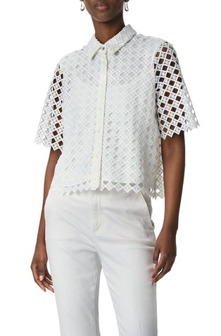 Lace blouse with short sleeves