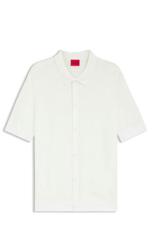 Regular fit pletena srajca s kratkimi rokavi iz viskozne mešanice