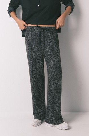 Long leopard print trouser