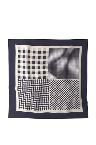 Silk pocket square