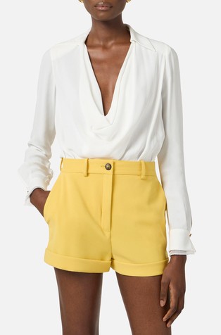 Viskozen bodi z draperijo