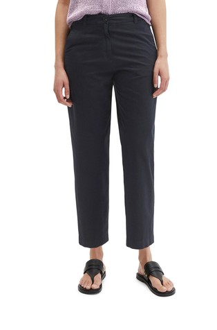 Tapered fit chinos in stretch cotton twill