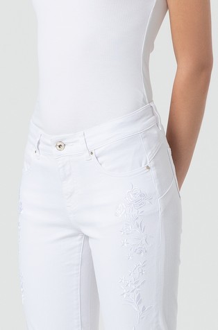 FRACOMINA Shape up jeans hlače z vezeninami Bela - White 4