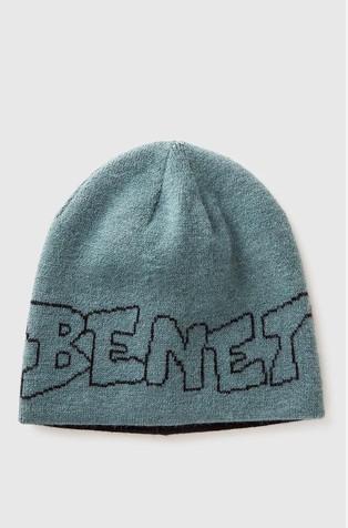 Reversible beanie hat