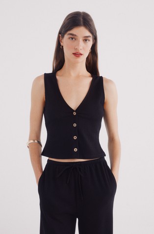 Structure top with buttons