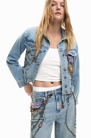 Denim jakna s potiskom in okraski