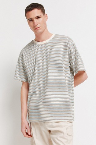 Teksturirana majica s kratkimi rokavi in črtastim vzorcem