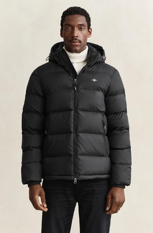 Water-repellent quilted hooded jacket