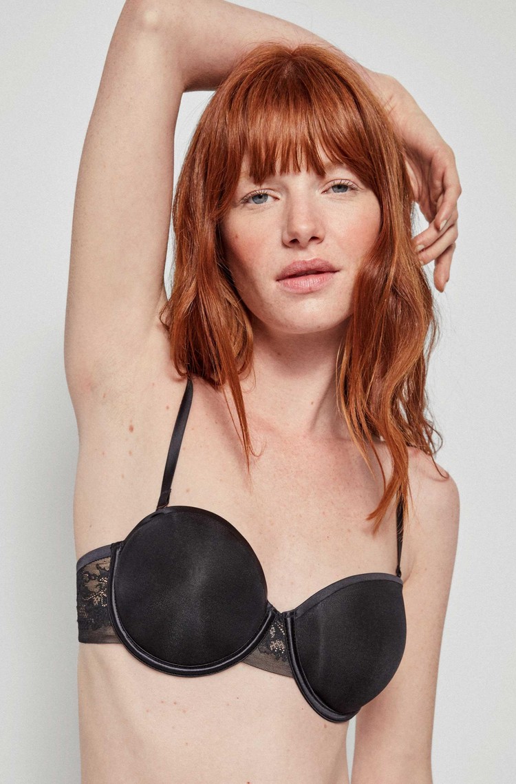 GISELA Removable straps underwired bra Black 