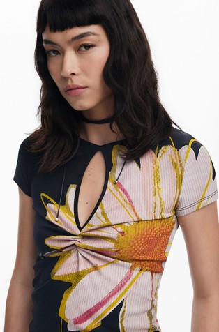 DESIGUAL Majica s kratkimi rokavi in ​​motivi cvetja Črna - Black / Multi 4