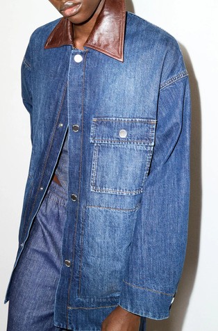 Denim srajčna jakna z usnjenim ovratnikom