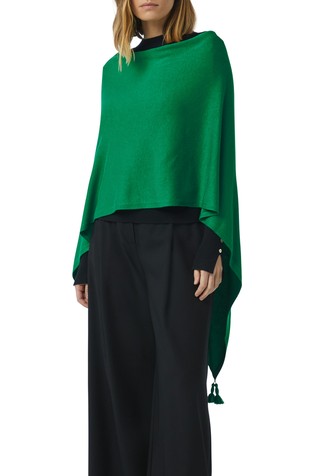 Fine knit poncho in a viscose blend