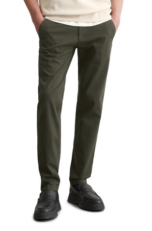 Stig shaped fit chino hlače z dobby teksturo