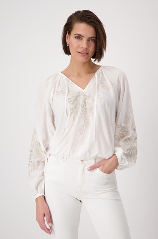 Viscose blouse with embroidery