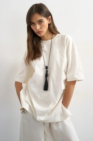 TSRIKKA oversized knot tee