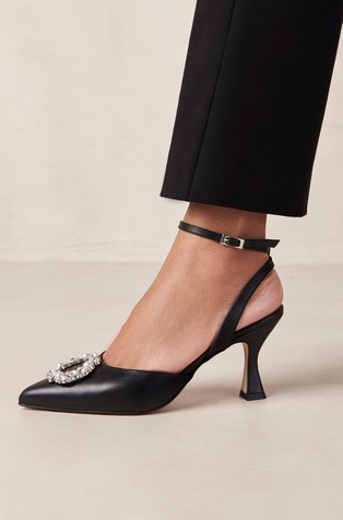 Cinderella leather pumps with decorative element